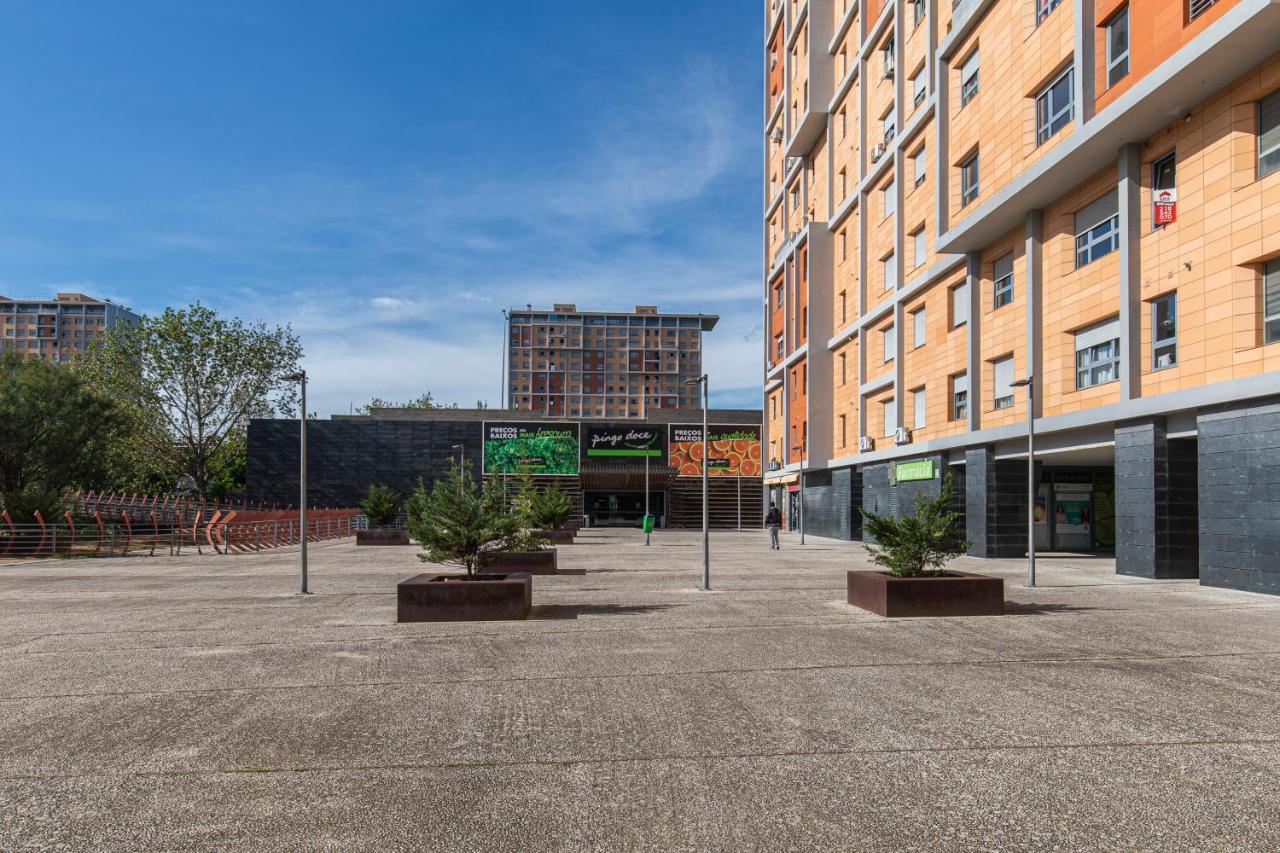 Lovelystay - Trendy 1Bdr Apartment W/ River View Лісабон Екстер'єр фото