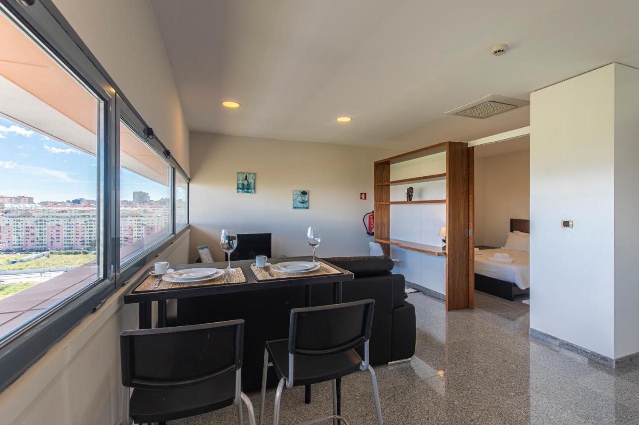 Lovelystay - Trendy 1Bdr Apartment W/ River View Лісабон Екстер'єр фото