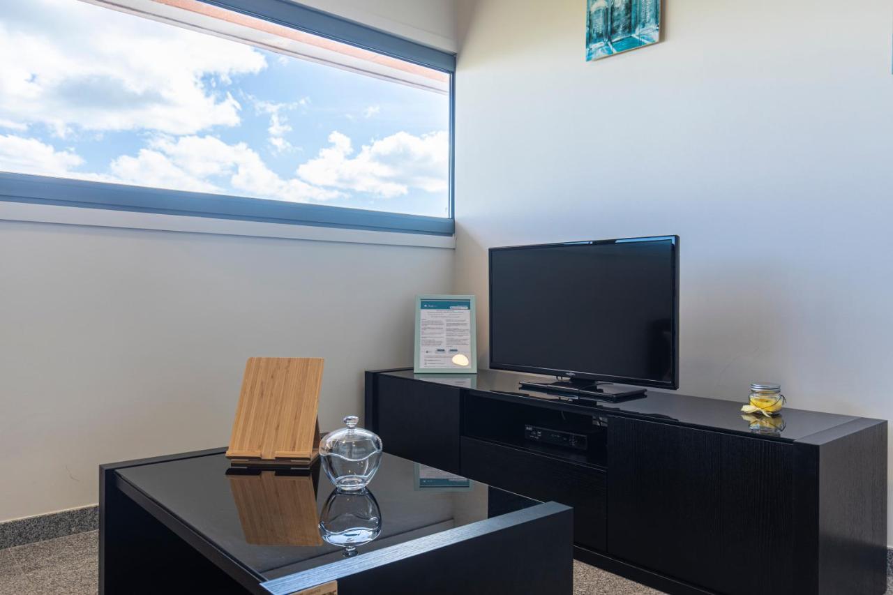 Lovelystay - Trendy 1Bdr Apartment W/ River View Лісабон Екстер'єр фото